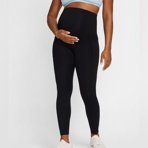 Nike Maternity 7/8 Leggings